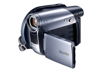 видеокамера Samsung VP-DC575WB/DC575Wi
