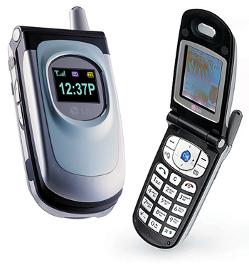 мобильный телефон LG G7030