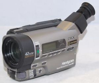 видеокамера Sony CCD-TR3100E