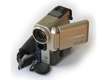 видеокамера Sony DCR-PC4E/PC5E