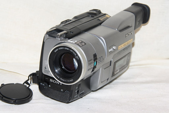 видеокамера Sony DCR-TRV110E