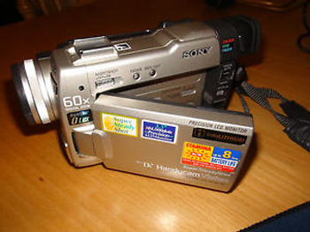видеокамера Sony DCR-TRV9E